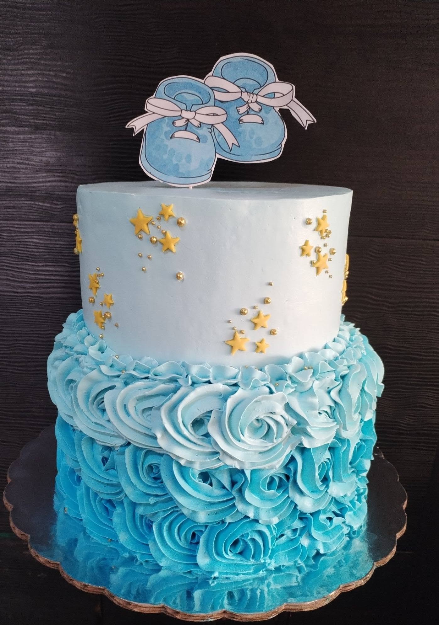 Pastel azul de dos pisos